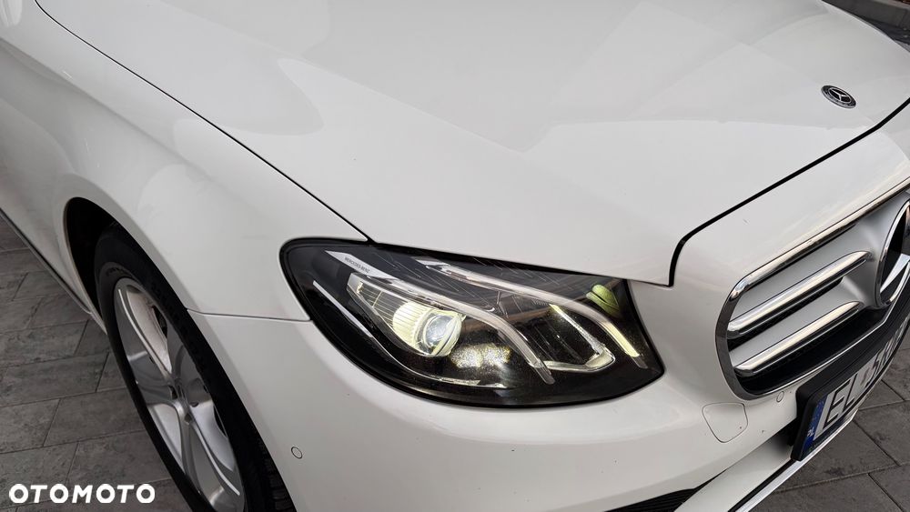 Mercedes-Benz Klasa E 200 4-Matic 9G-TRONIC - 21