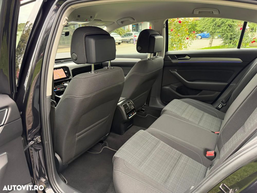 Volkswagen Passat 2021 photo 5