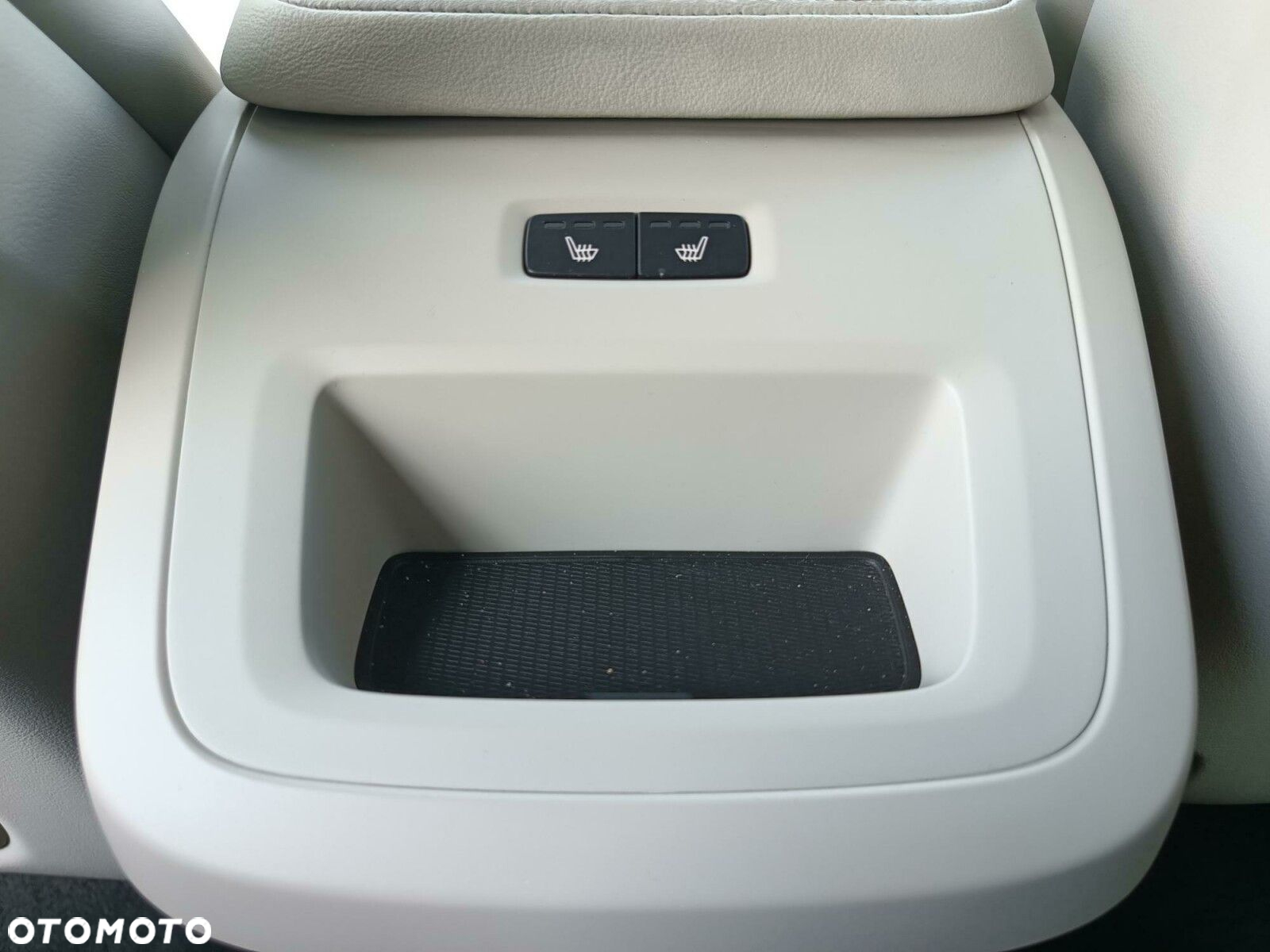 Volvo S90 - 18