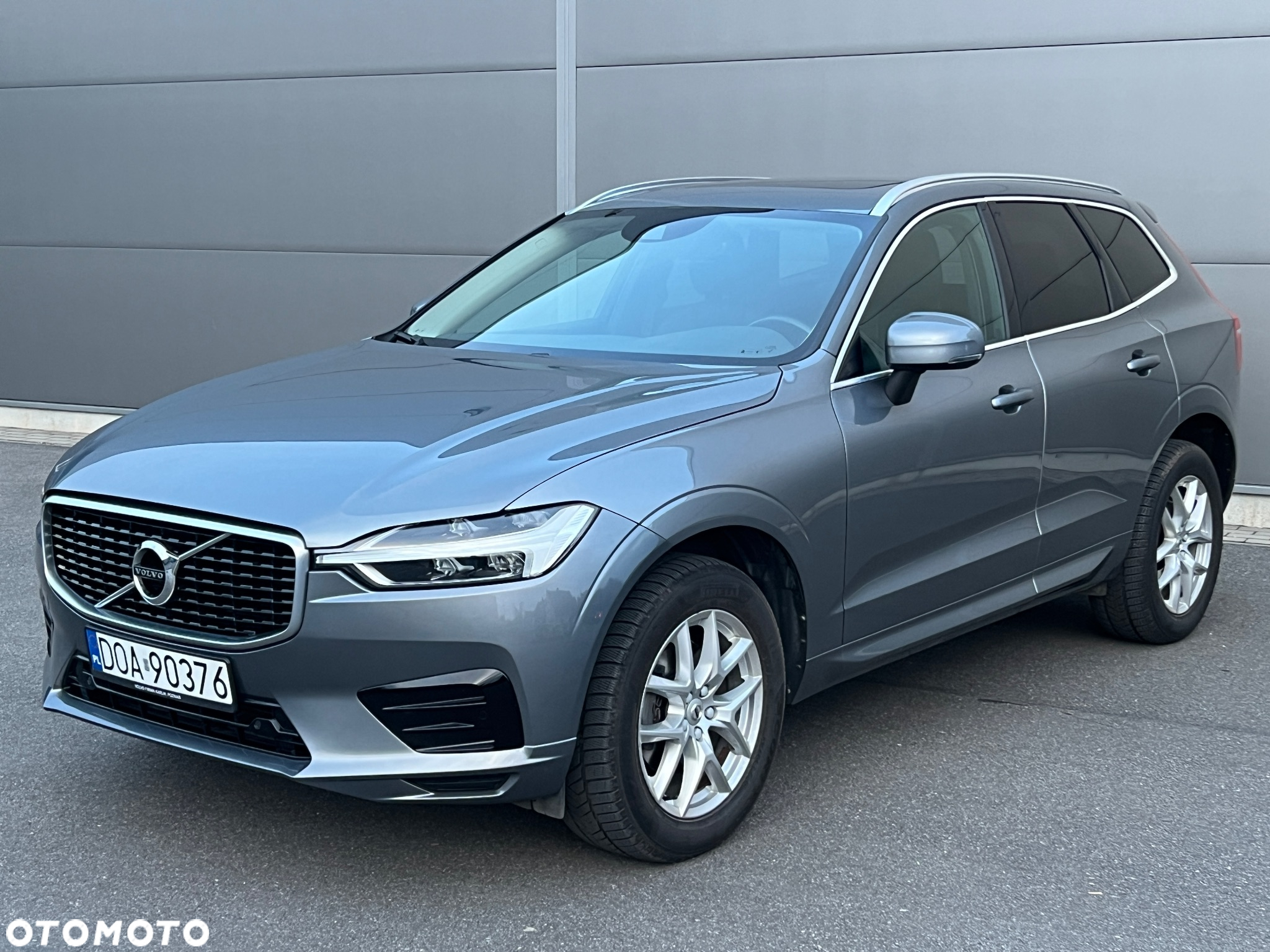 Volvo XC 60 T5 AWD Momentum - 4