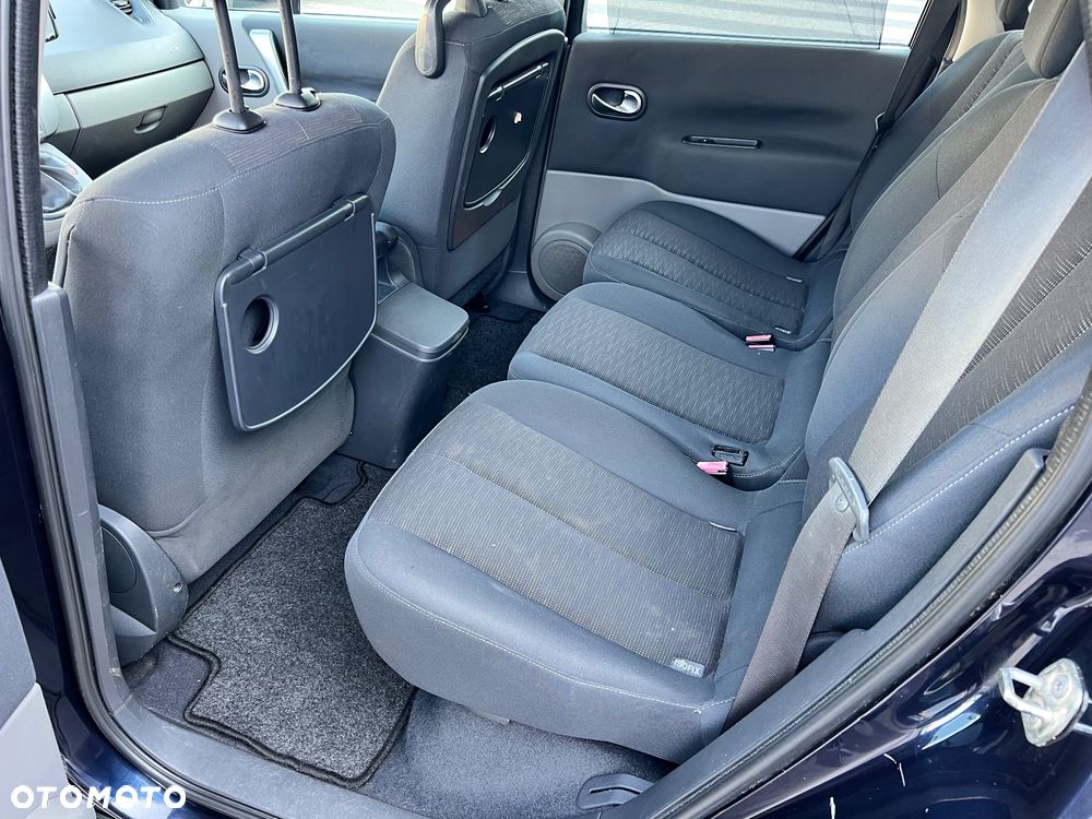 Renault Grand Scenic 1.9 dCi FAP Avantage - 11