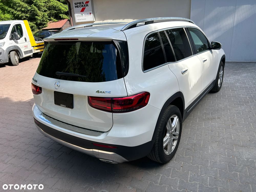 Mercedes-Benz GLB 250 4Matic 8G-DCT Progressive - 4