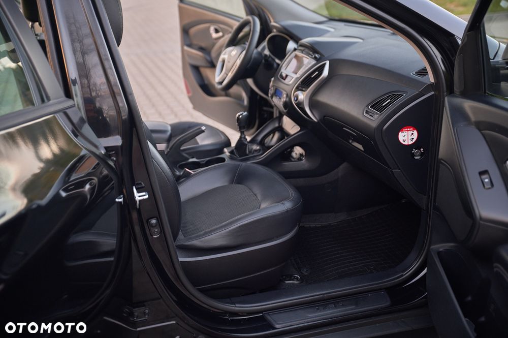 Hyundai ix35 1.7 CRDi Premium 2WD - 24