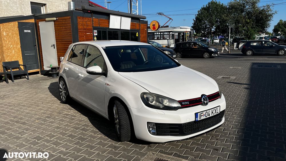 Volkswagen Golf 2.0 GTI DSG - 2