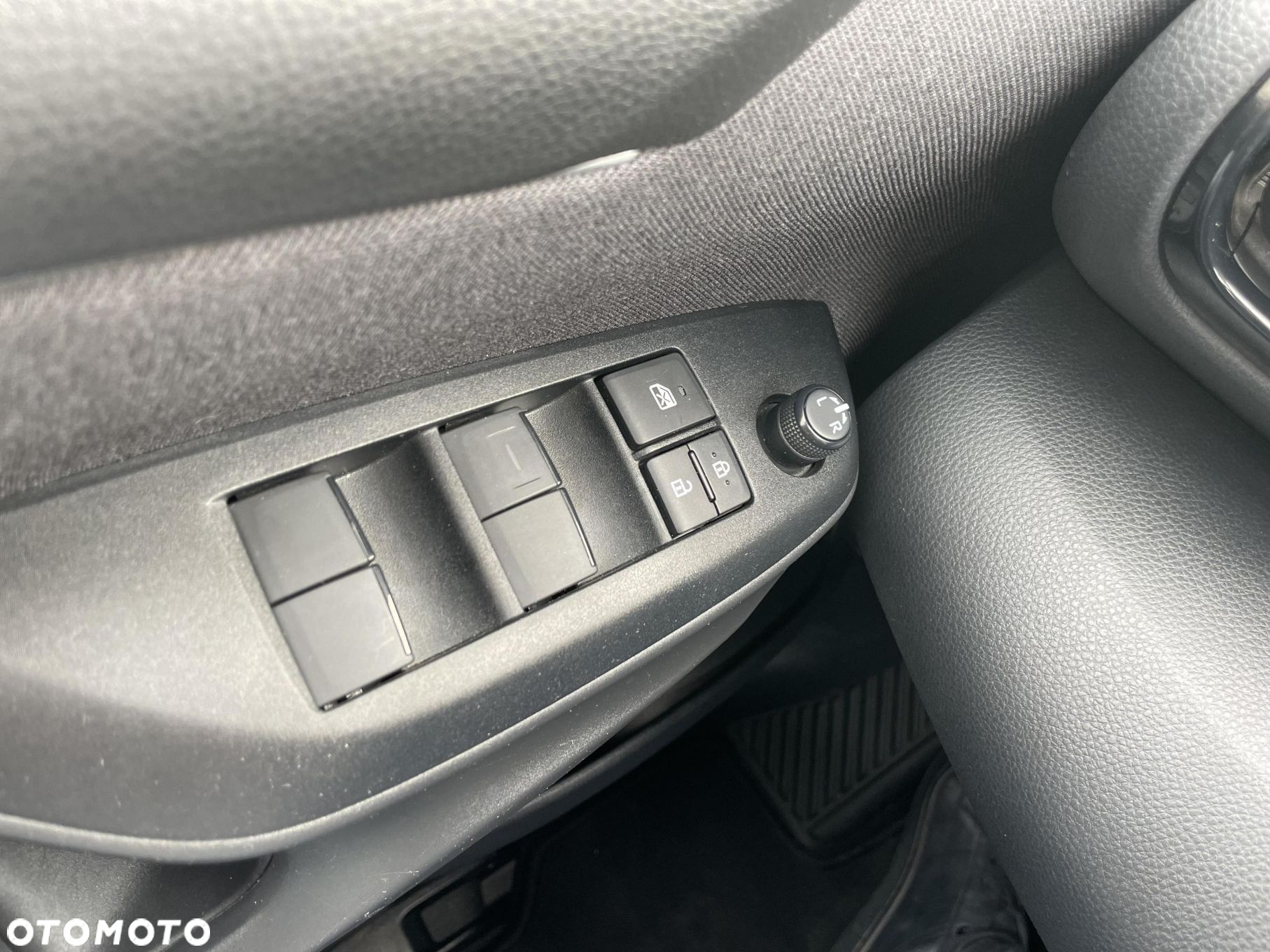 Toyota Yaris 1.5 Comfort - 20