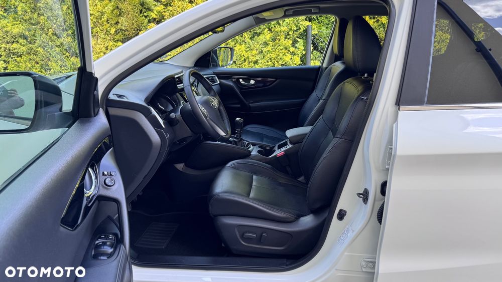 Nissan Qashqai 1.2 DIG-T Tekna - 27