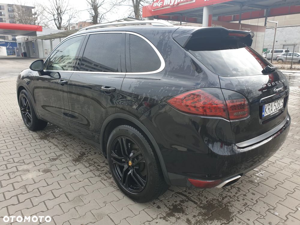 Porsche Cayenne - 19