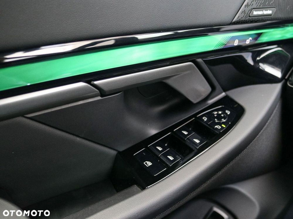 BMW Seria 5 - 21