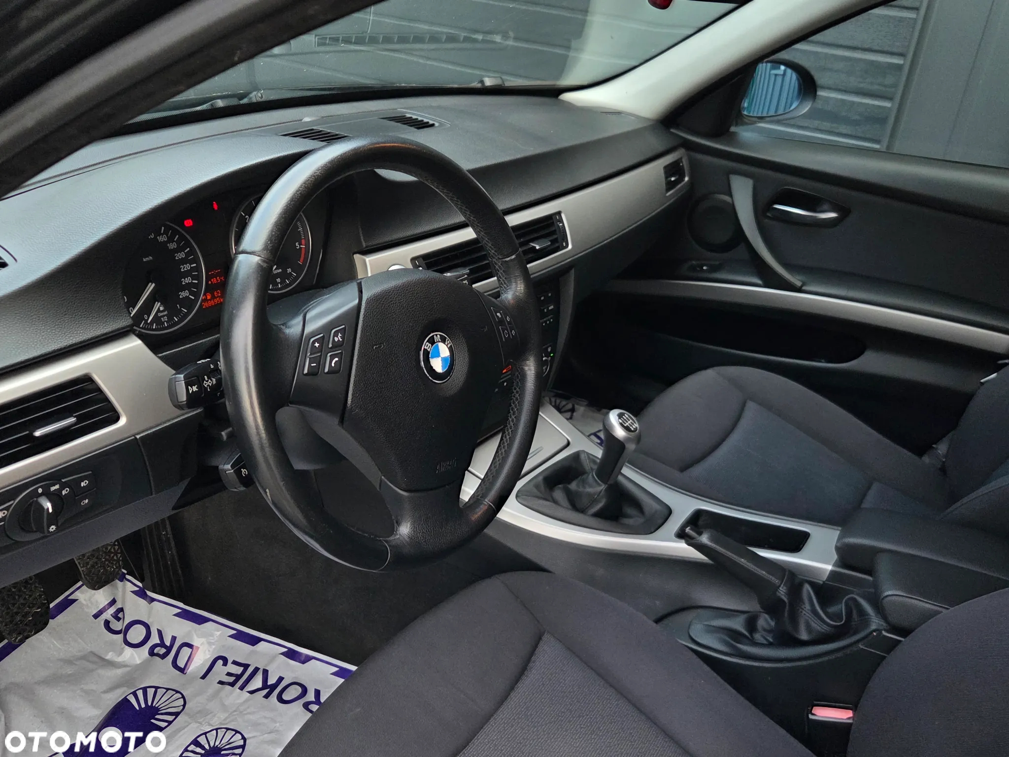 BMW Seria 3 320d - 14