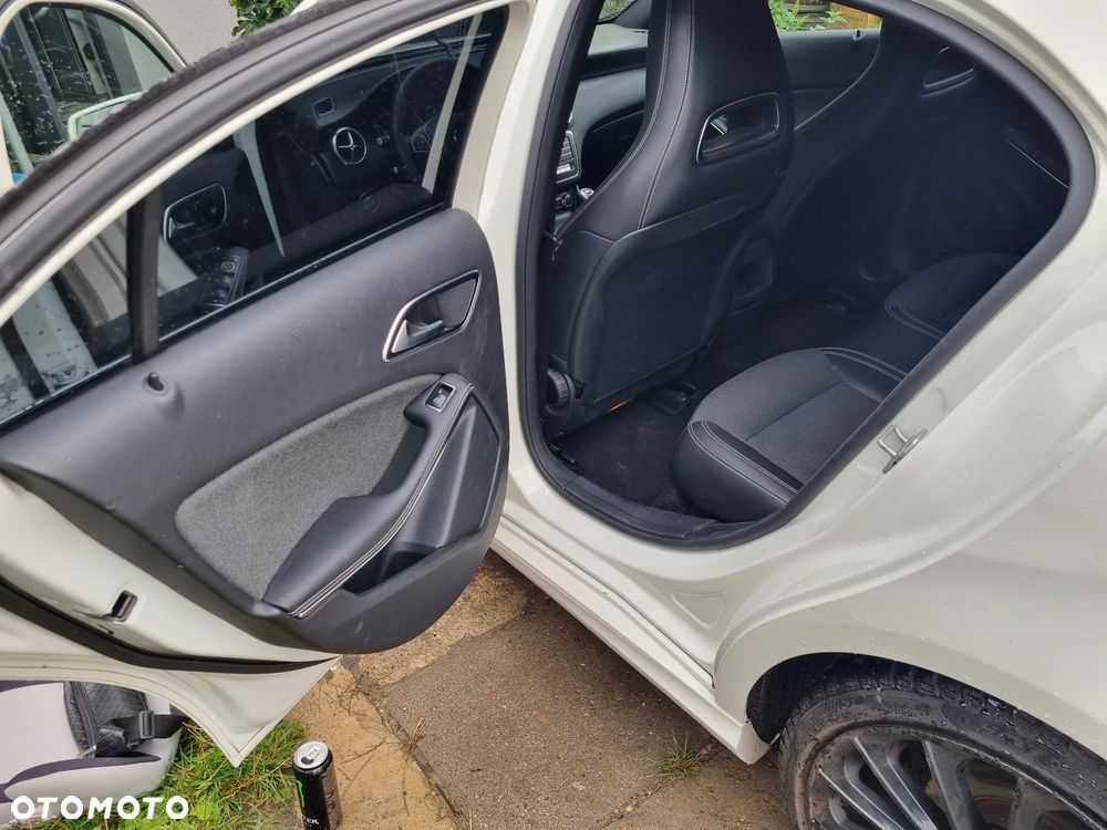 Mercedes-Benz Klasa A 180 d - 23