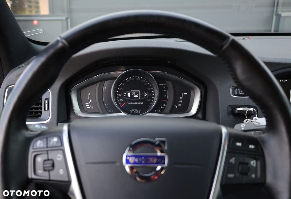 Volvo S60 T5 Drive-E Summum - 11