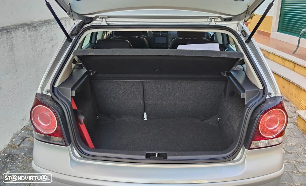 VW Polo 1.2 Confortline - 23