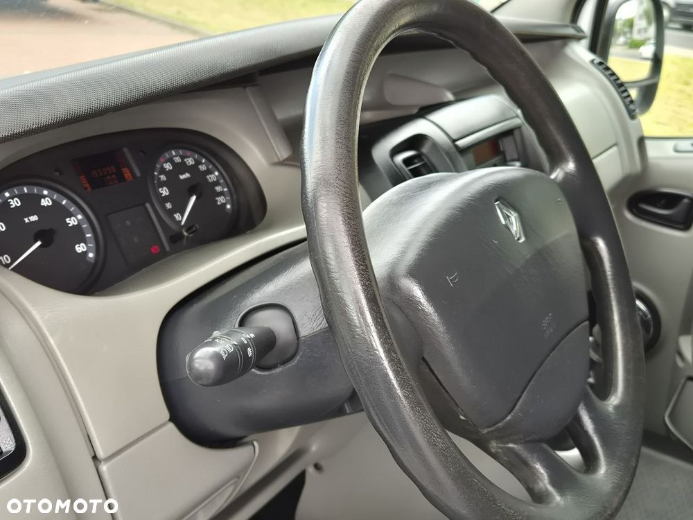 Renault Trafic - 13