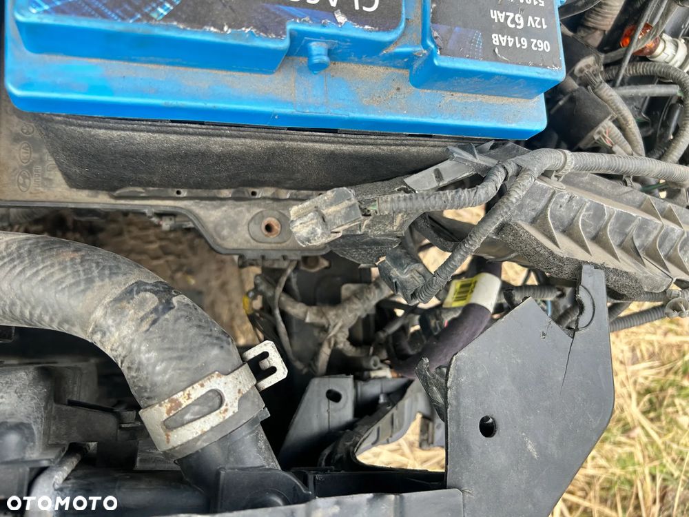 Kia Optima 2.0 L - 14