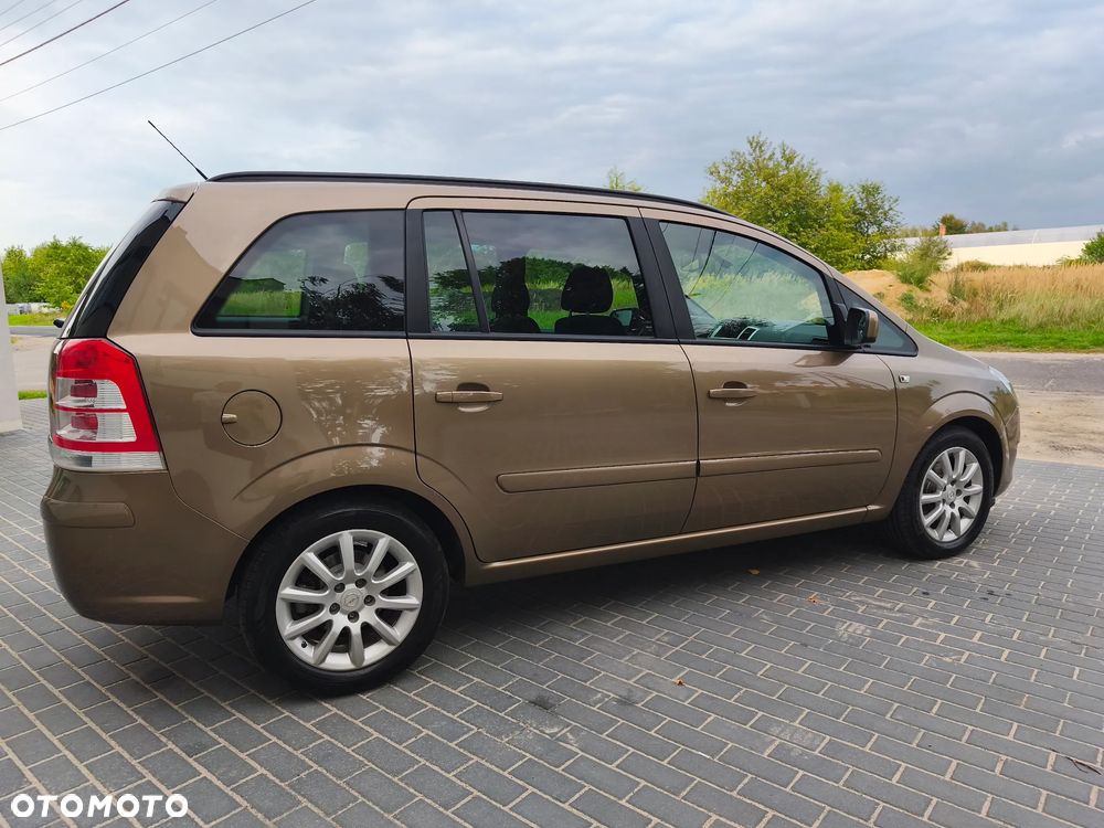 Opel Zafira 1.8 Family Plus - 12