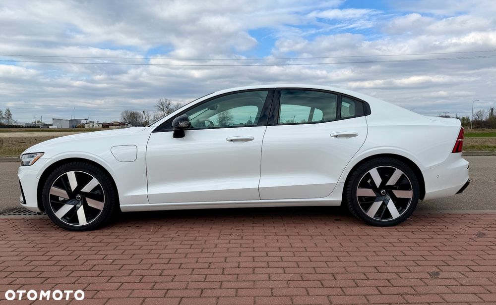 Volvo S60 T8 Recharge AWD Ultimate Dark - 6