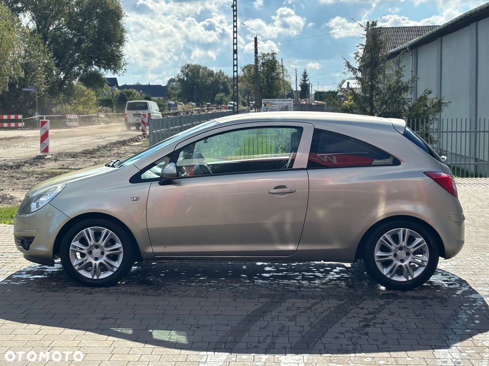 Opel Corsa - 2