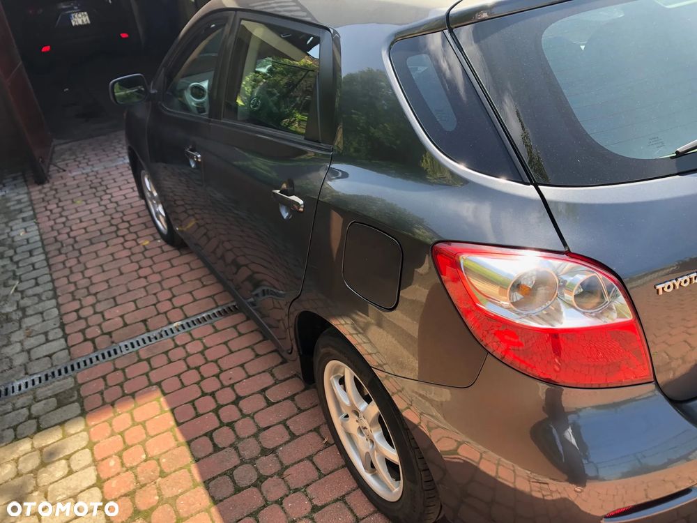 Toyota Matrix 1.8 - 5