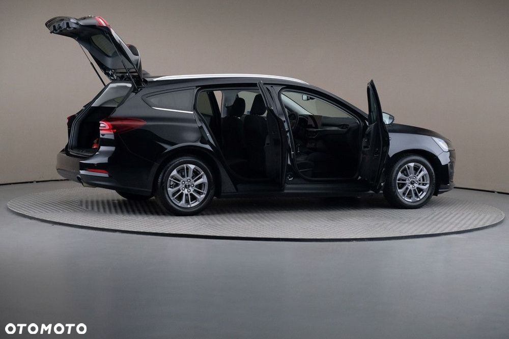 Ford Focus 1.0 EcoBoost mHEV Titanium X - 6