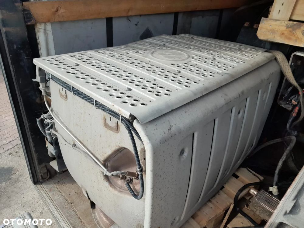 KATALIZATOR TŁUMIK ACTROS MP4 0074905812 - 1