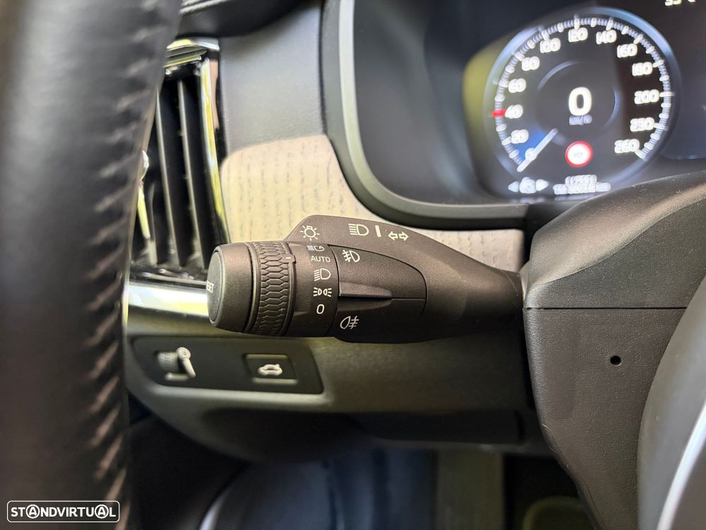 Volvo V90 2.0 B4 Inscription Geartronic - 20