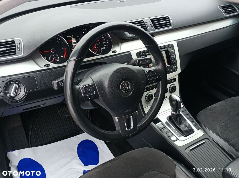 Volkswagen Passat - 3