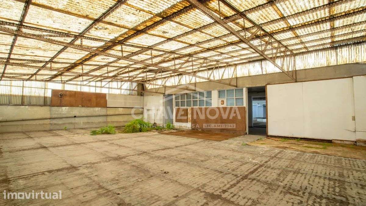 Espaço para comercio/serv à venda na Av da Boavista perto CasadaMúsica - Grande imagem: 2/29