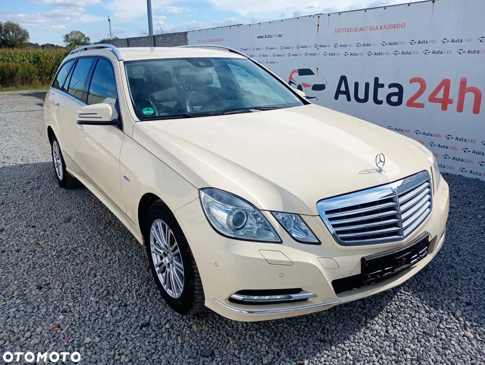 Mercedes-Benz Klasa E 200 BlueTEC 7G-TRONIC Elegance - 3