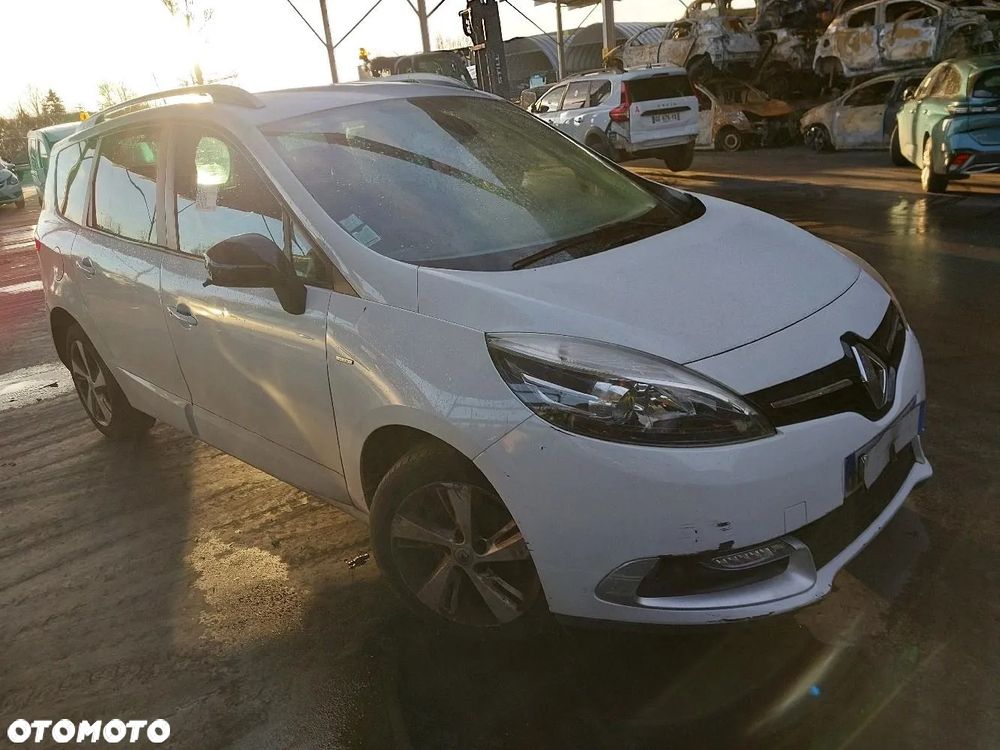 Renault Grand Scenic - 1