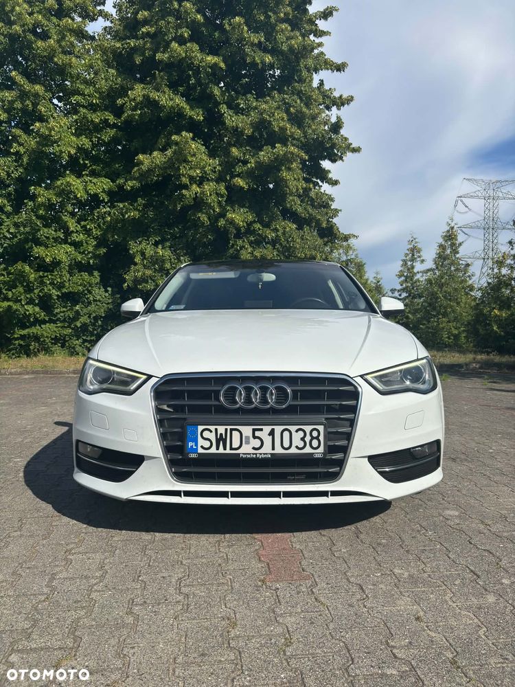 Audi A3 Sportback 2.0 TDI (clean diesel) Ambiente - 2