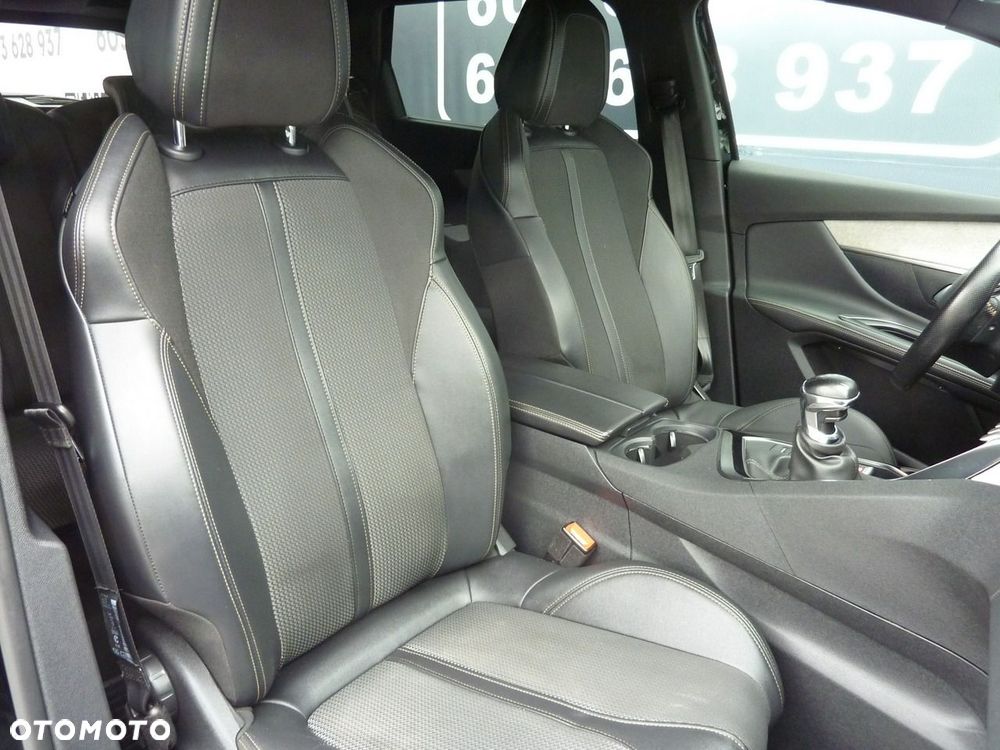 Peugeot 5008 - 18