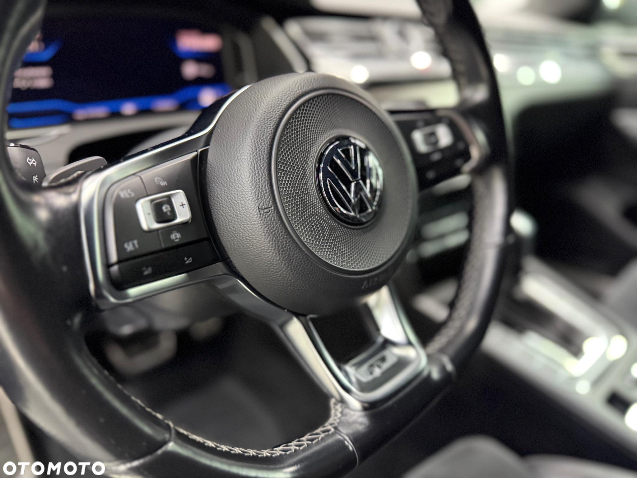 Volkswagen Arteon 2.0 TDI R-Line DSG - 10
