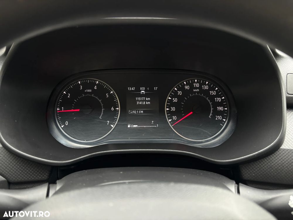 Dacia Logan TCe 90 Essential - 15