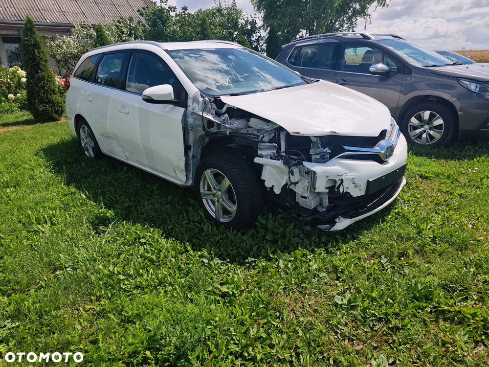 Toyota Auris - 8