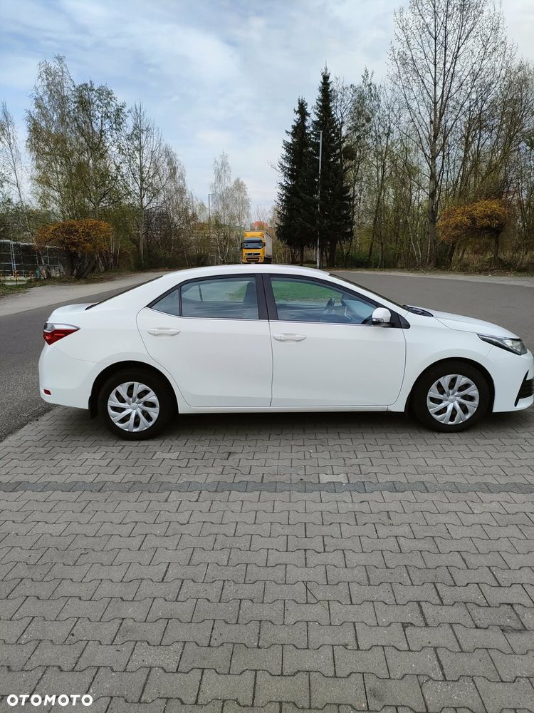 Toyota Corolla 1.4 D-4D Active EU6 - 12