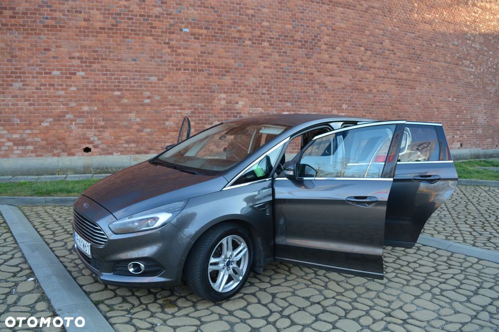 Ford S-Max 2.0 TDCi Titanium PowerShift - 27