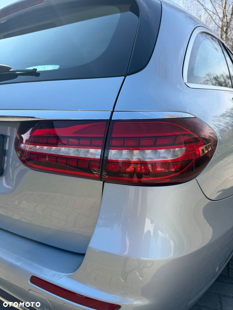 Mercedes-Benz Klasa E 220 d 9G-TRONIC Avantgarde - 16