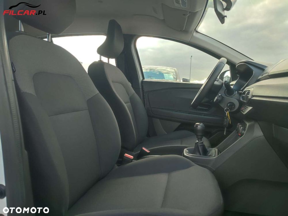 Dacia Sandero - 13