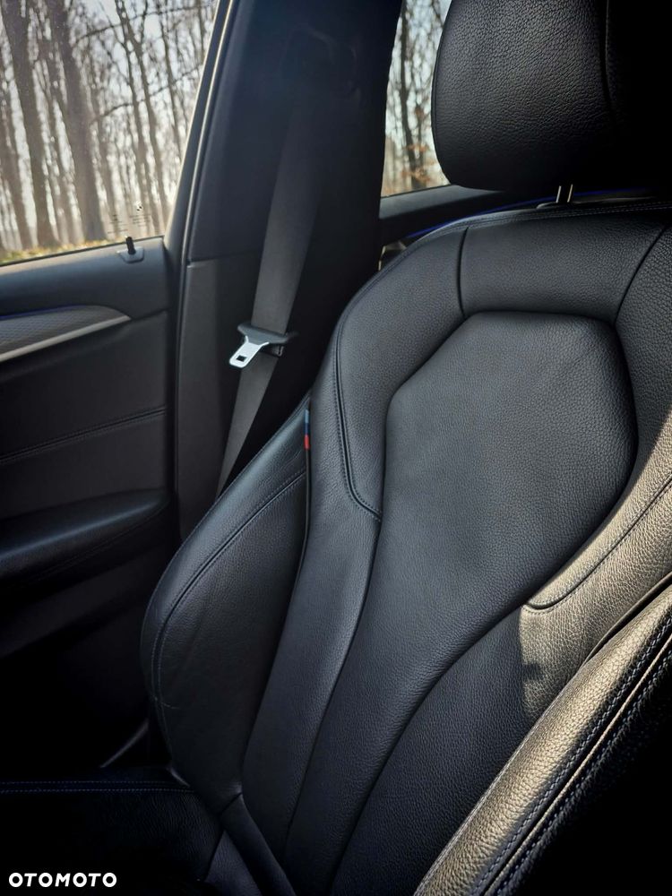 BMW Seria 5 520d xDrive - 11