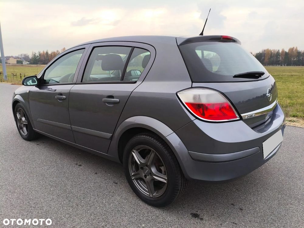 Opel Astra 1.6 Edition - 9