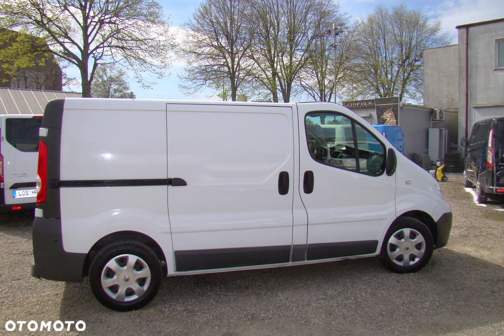 Renault Trafic - 6