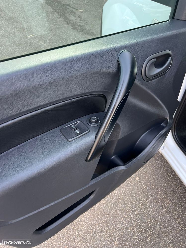 Renault Kangoo Outro - 11