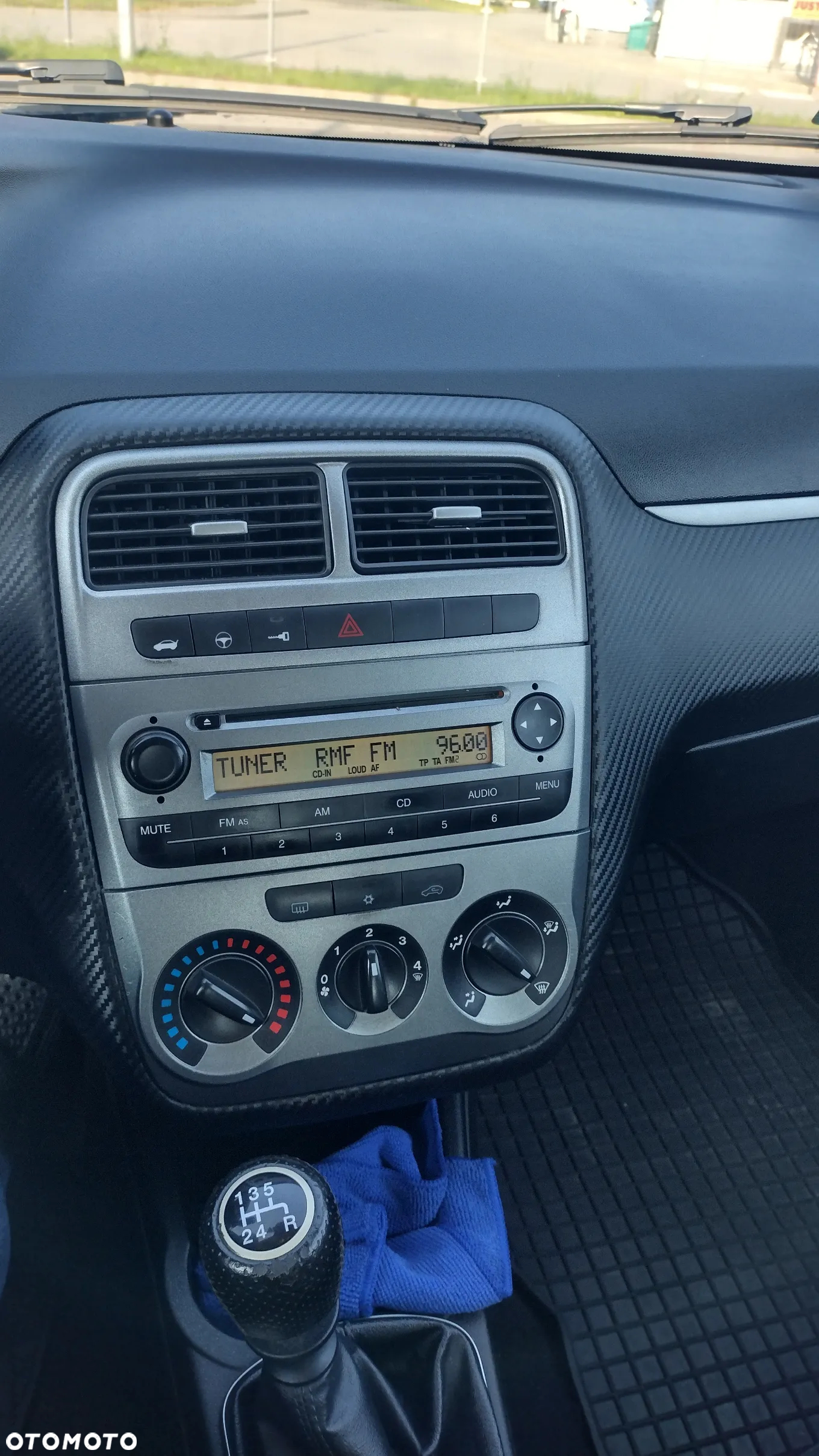 Fiat Grande Punto 1.4 8V - 19