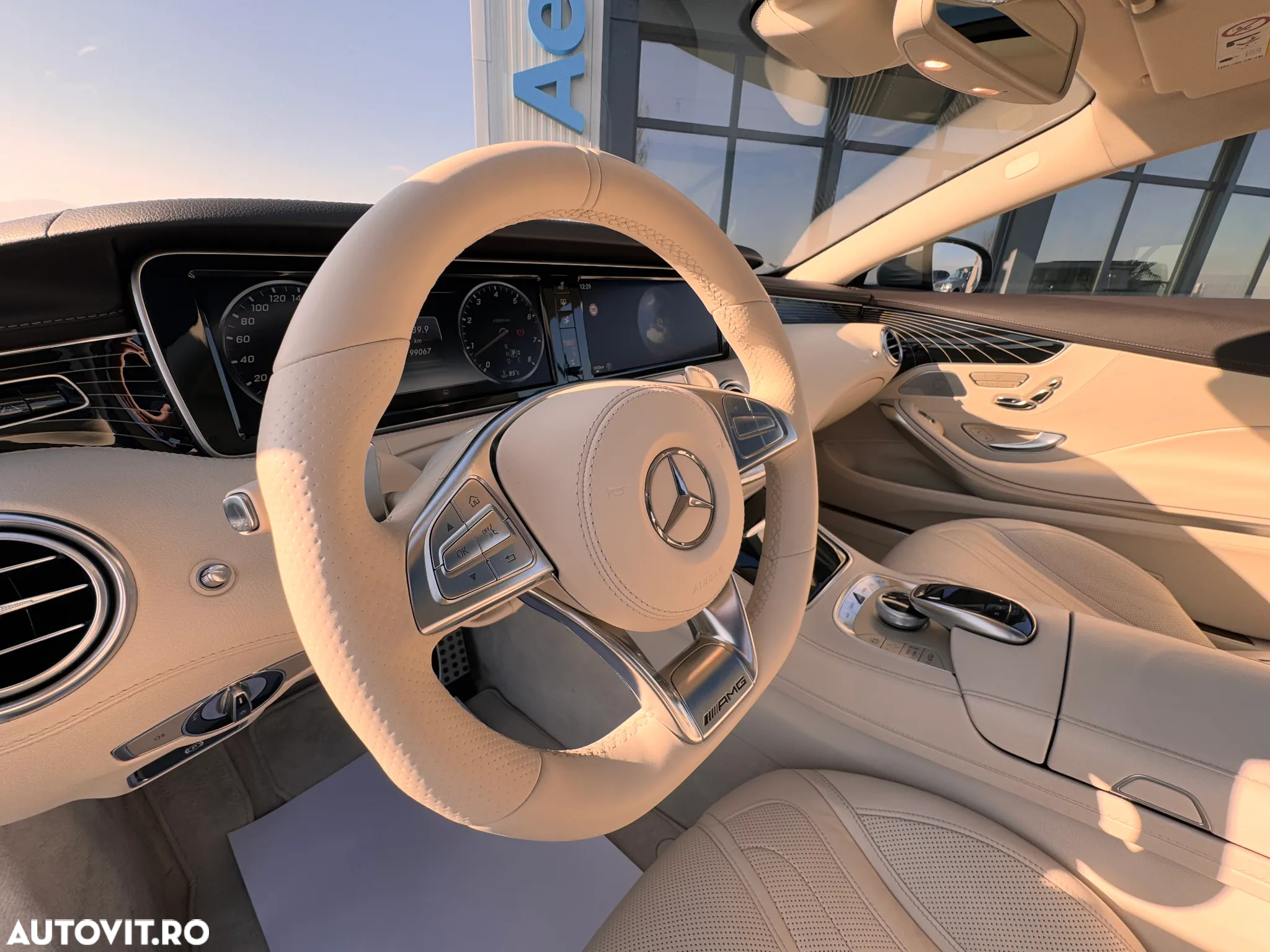 Mercedes-Benz S 500 4MATIC Coupe Aut - 24