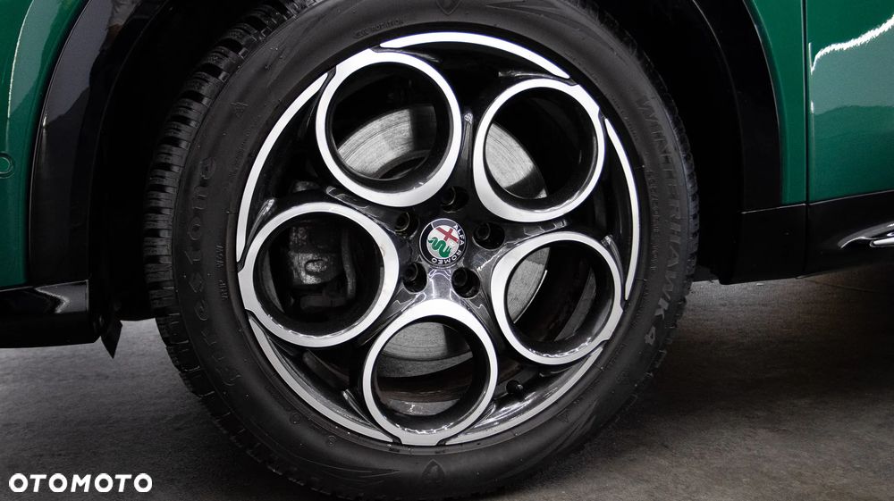 Alfa Romeo Tonale 1.5 T4 GSE mHEV TI DCT - 10
