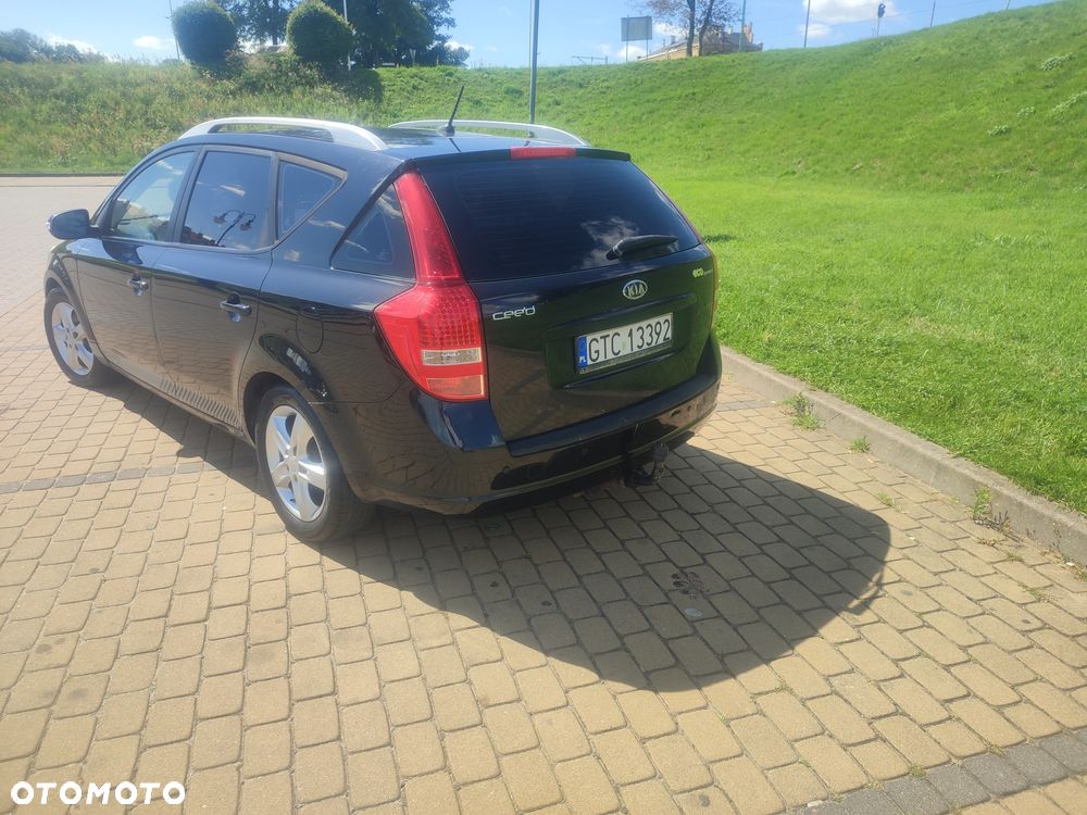 Kia Ceed - 3