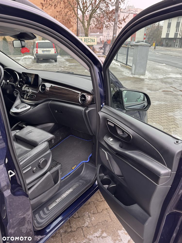 Mercedes-Benz Klasa V 300 d Avantgarde 9G-Tronic (ekstra dł) - 19