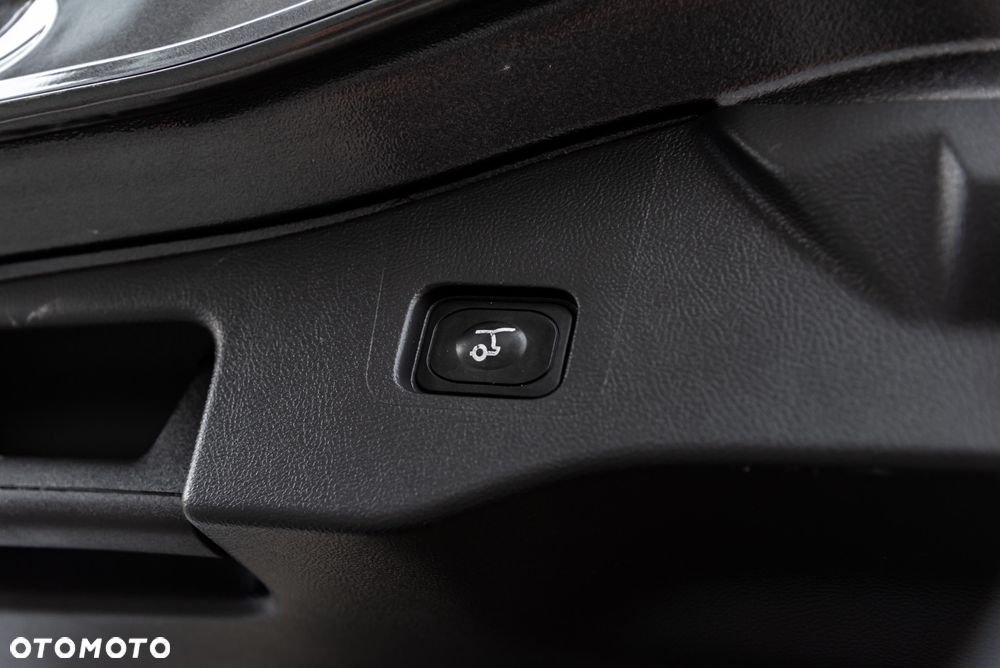 Ford Mondeo 2.0 TDCi Trend 4WD PowerShift - 40
