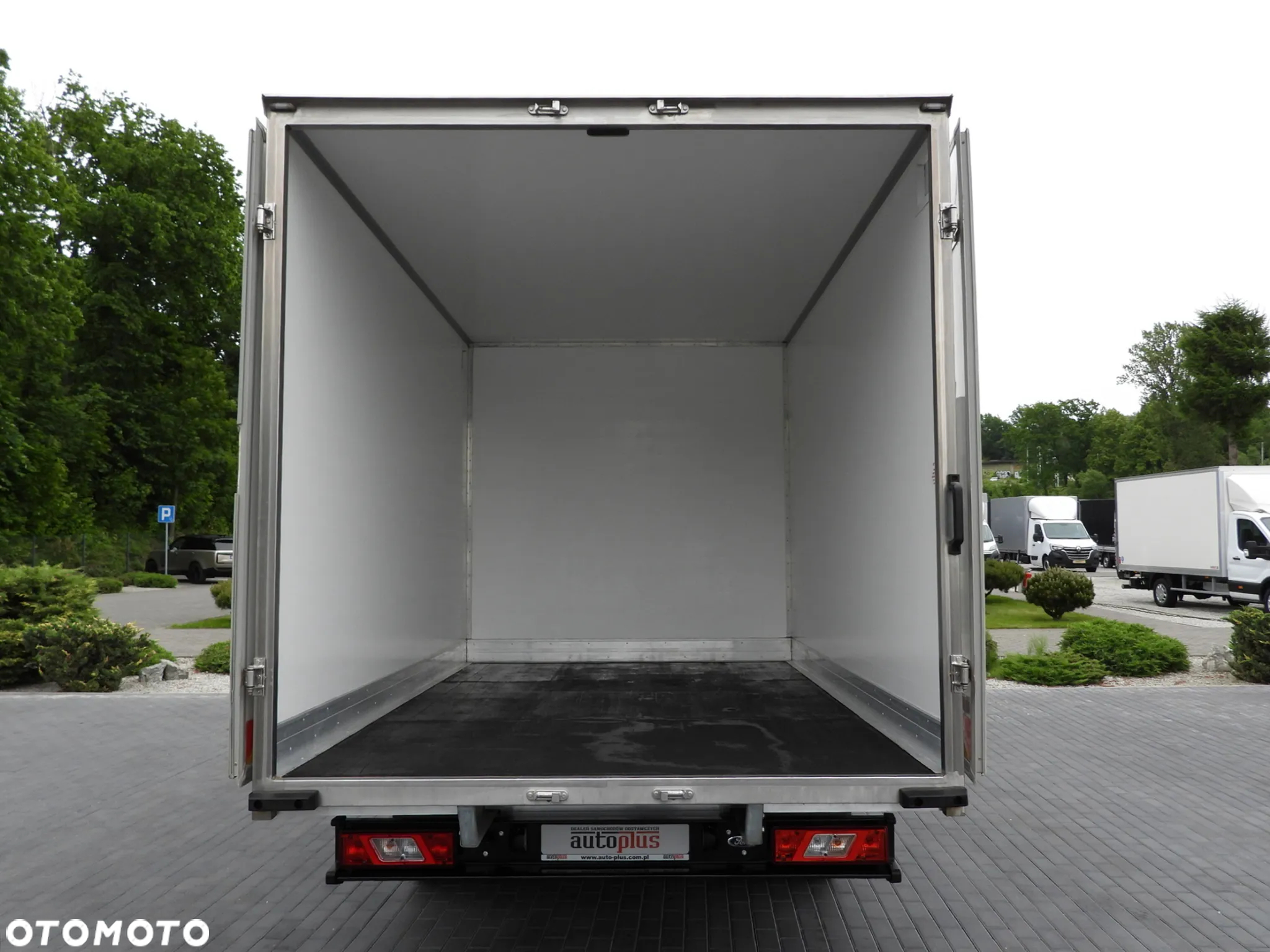 Ford TRANSIT KONTENER / CHŁODNIA 5*C / TEMPOMAT LEDY BLIŹNIACZE KOŁA KLIMATYZACJA 130KM [ U89312 ] - 13