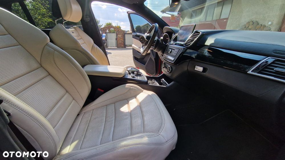 Mercedes-Benz GLE - 15